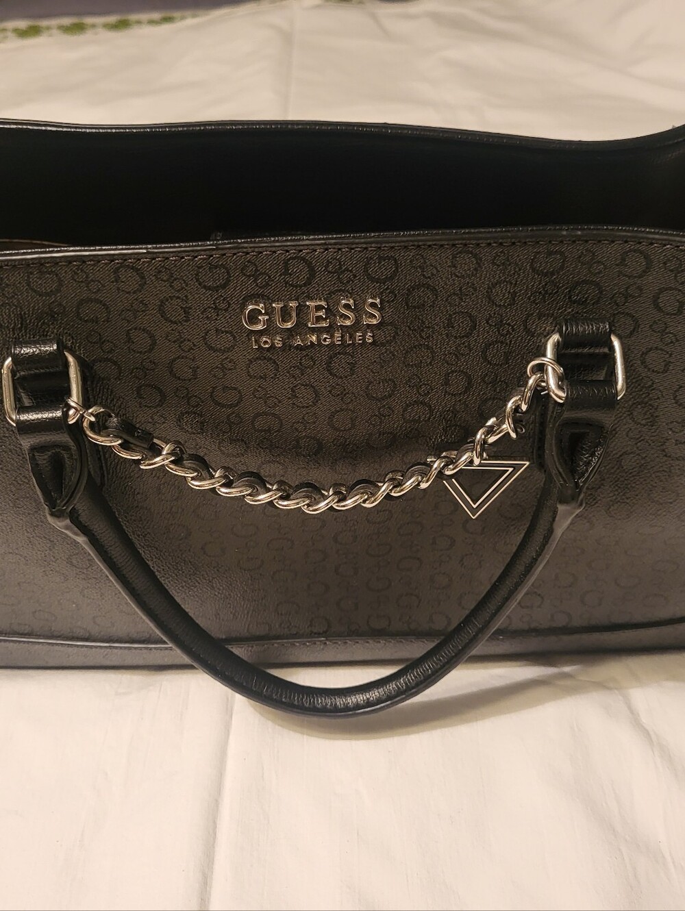 GUESS Black Logo-Print Chain-Handle Shoulder Bag